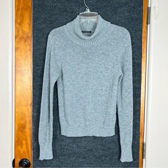 Brandy Melville Gray Wool Blend Turtleneck Long Sleeve Sweater Women's Size S - Picture 12 of 13